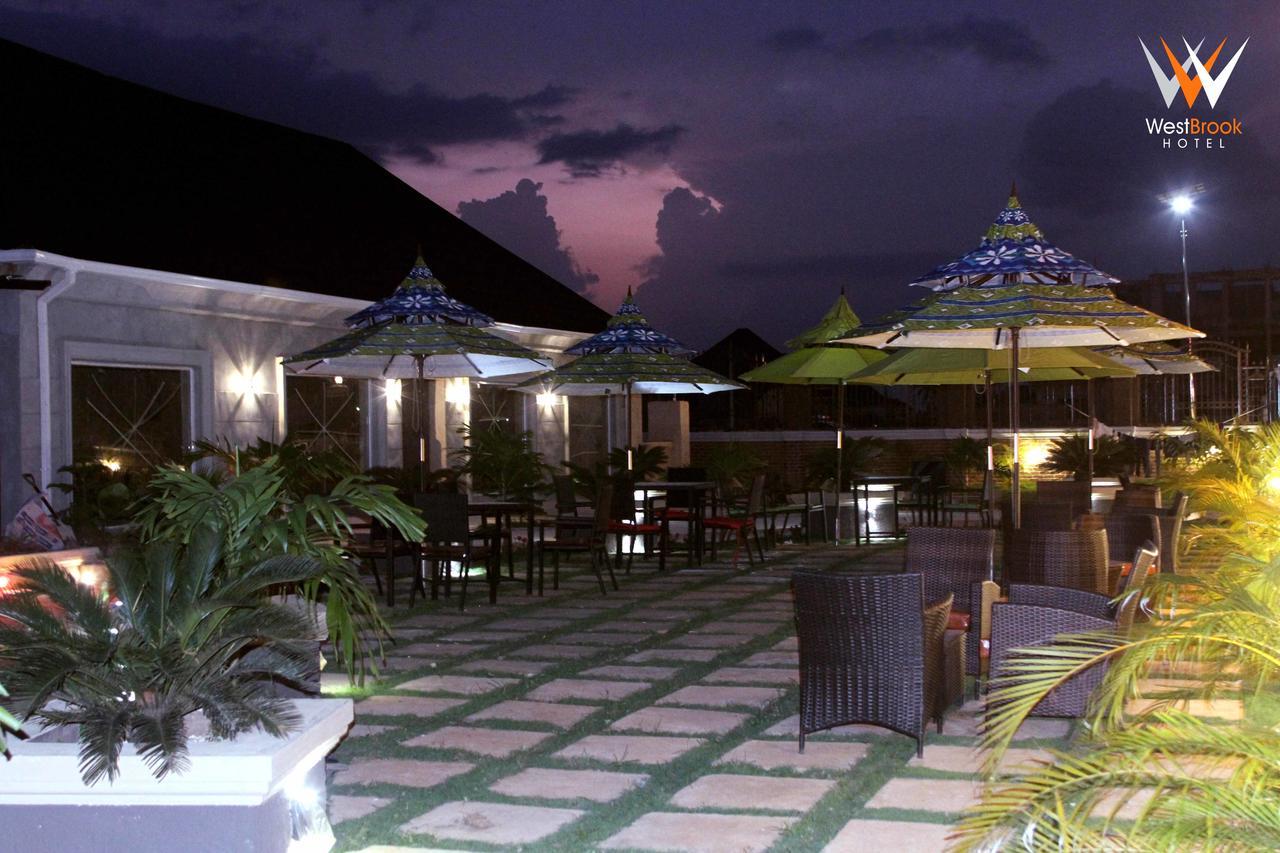 Westbrook Hotel Owerri Zewnętrze zdjęcie