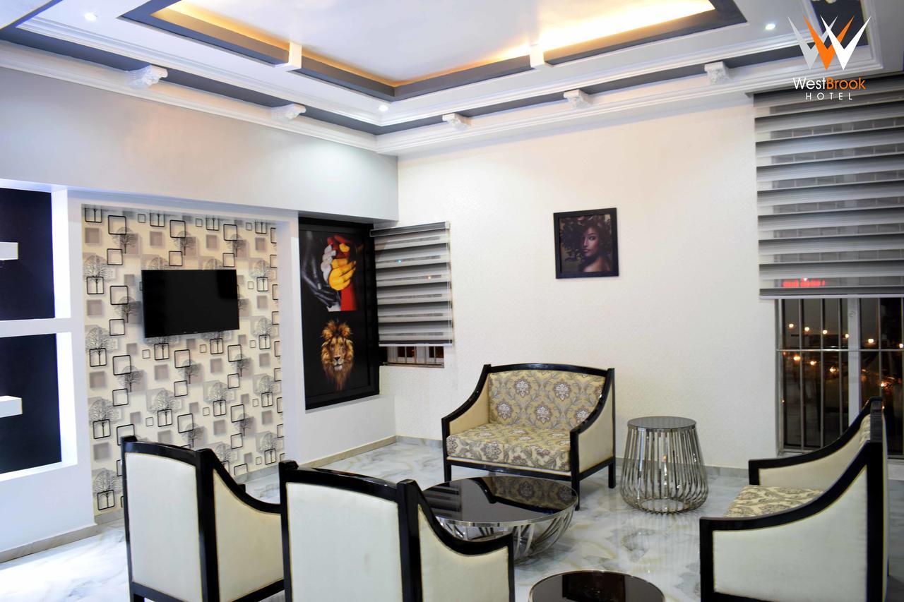 Westbrook Hotel Owerri Zewnętrze zdjęcie