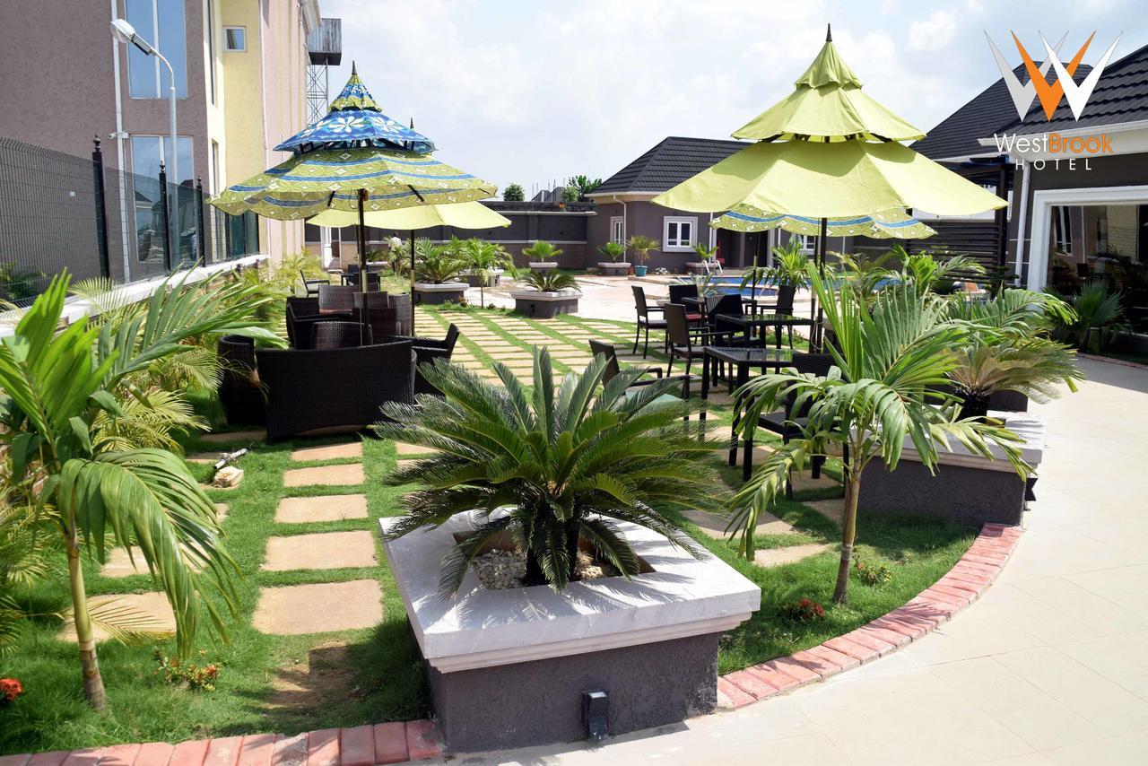 Westbrook Hotel Owerri Zewnętrze zdjęcie