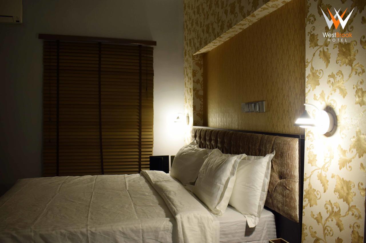 Westbrook Hotel Owerri Zewnętrze zdjęcie