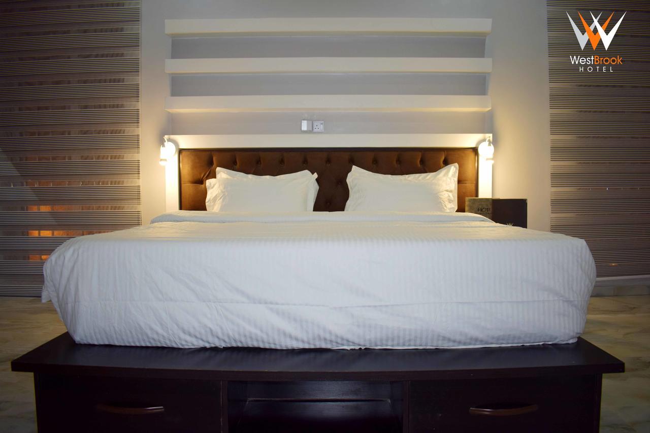 Westbrook Hotel Owerri Zewnętrze zdjęcie
